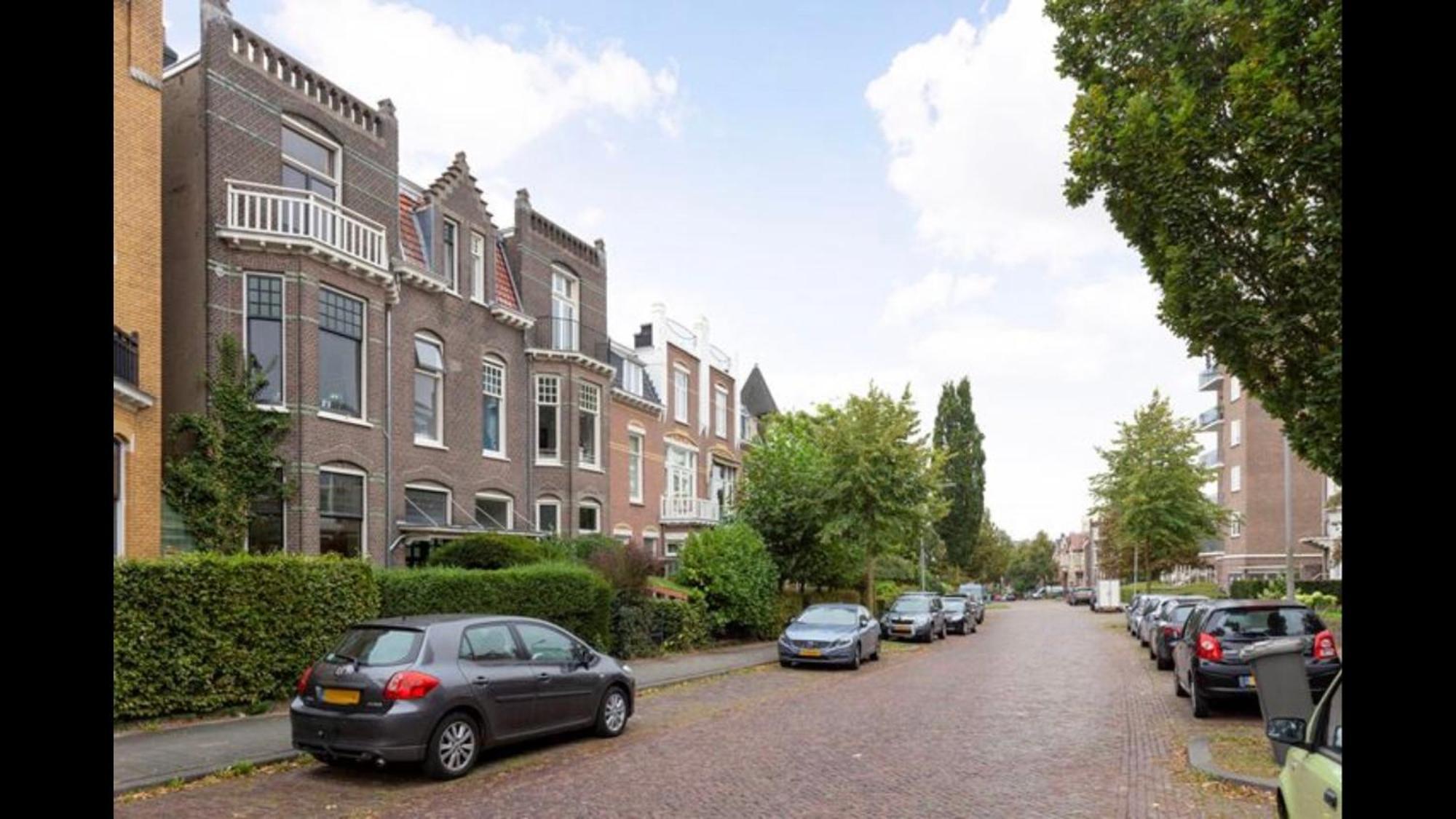 Het Huis Met De Barbies Arnhem Exterior foto